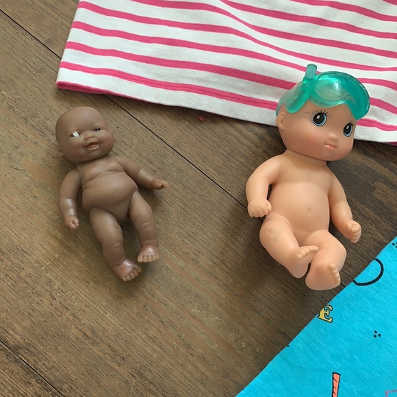 Bundle girls sizes between 6-8 😊👍👍  7 items - Picture 4 of 12